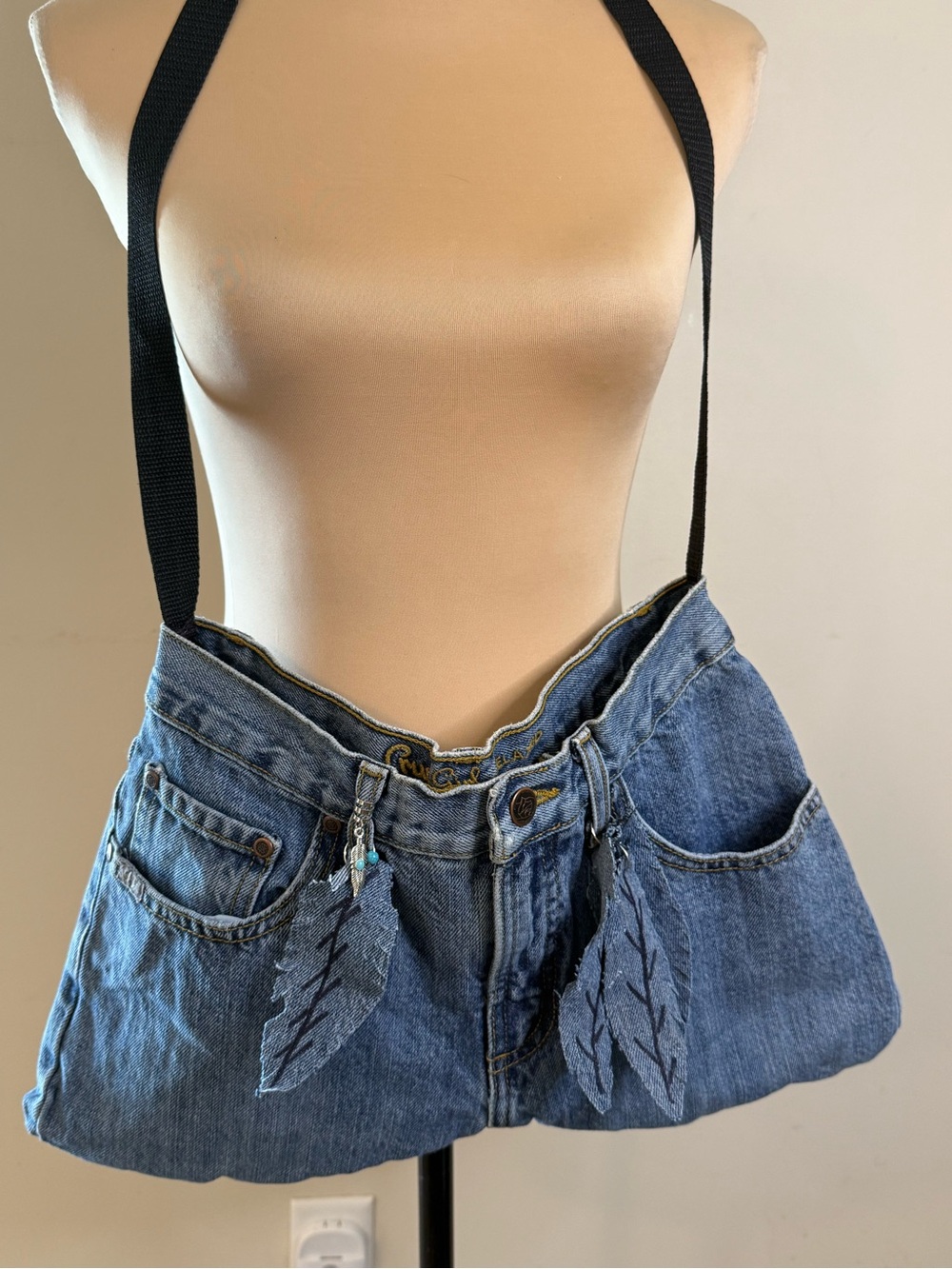 Upcycled western jeans shoulder bag feather tassels blue red stripe interior